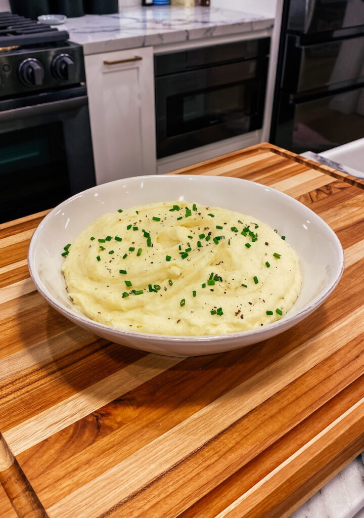 Creamy Cheesy Mashed Potatoes thanksgiving side dish recipe